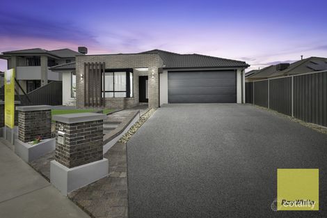 26 Roehampton Dr, Strathtulloh, VIC 3338