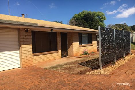 2/99a West St, Newtown, QLD 4350