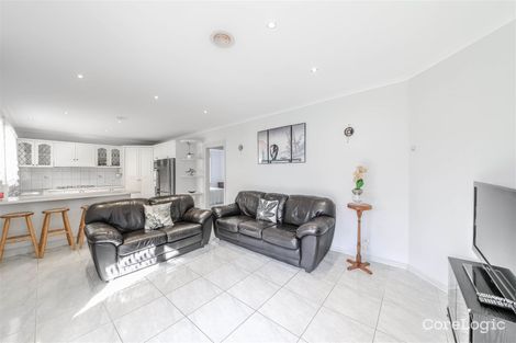 Property photo of 9 Reading Close Roxburgh Park VIC 3064