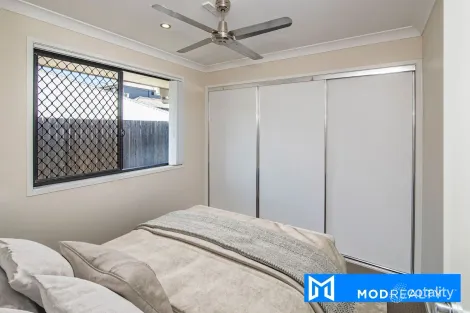 Property photo of 14 Jellett Drive Deebing Heights QLD 4306