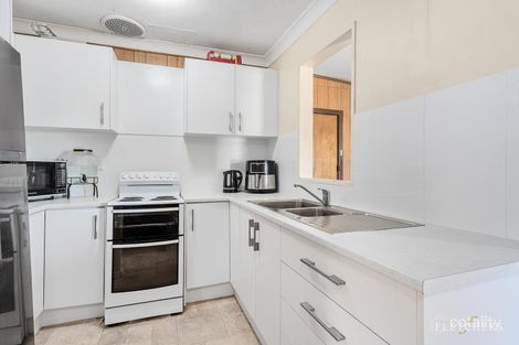Property photo of 30 Woodfull Street Warilla NSW 2528