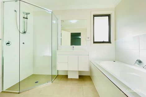 Property photo of 2 Charbray Loop Oran Park NSW 2570