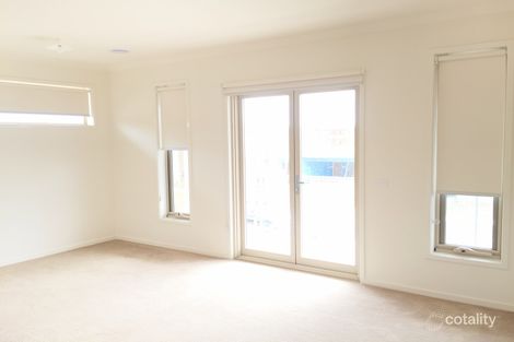 Property photo of 25 Dingo Street Point Cook VIC 3030