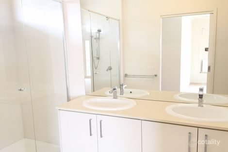 Property photo of 25 Dingo Street Point Cook VIC 3030
