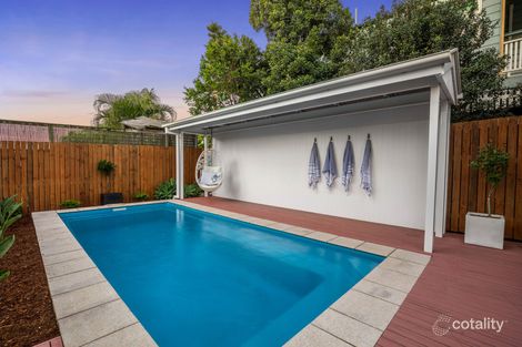 Property photo of 19 Wolsey Parade Wynnum QLD 4178