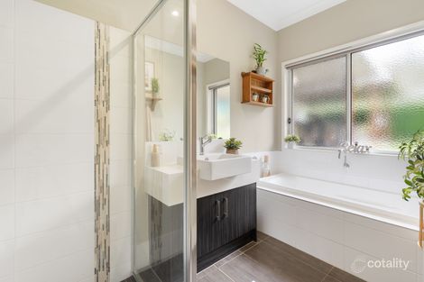 Property photo of 1-17 Smales Close Kooralbyn QLD 4285