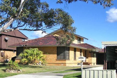 1 Lynn Pl, Speers Point, NSW 2284
