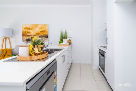 Property photo of 1/129 Barbaralla Drive Springwood QLD 4127