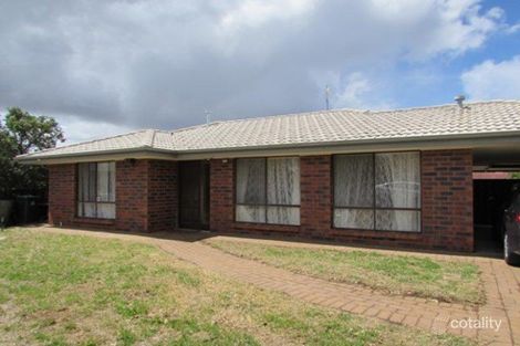 1 Warburton Dr, Woodcroft, SA 5162