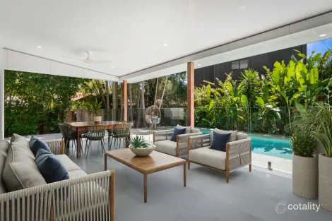 4 David St, Noosa Heads, QLD 4567