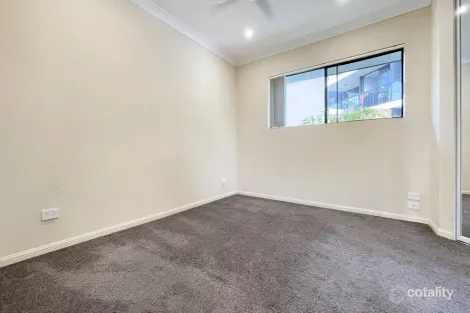 Property photo of 11/10-12 Darrambal Street Surfers Paradise QLD 4217