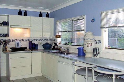 Property photo of 18 Paroo Avenue Eleebana NSW 2282