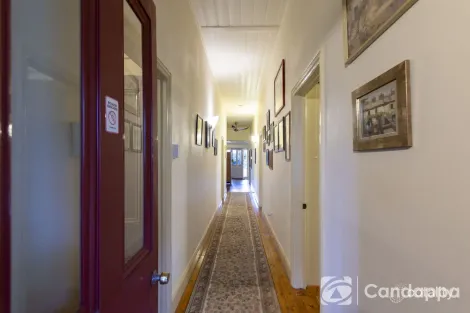 Property photo of 18 Main Neerim Road Drouin VIC 3818