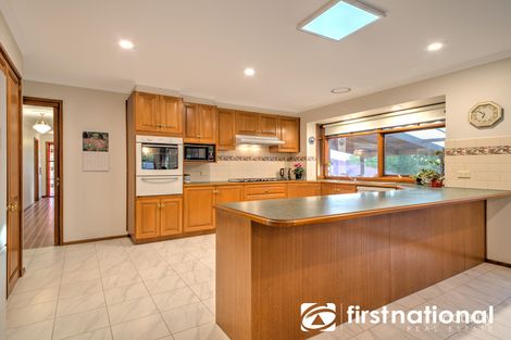 Property photo of 8 Edrington Park Drive Berwick VIC 3806