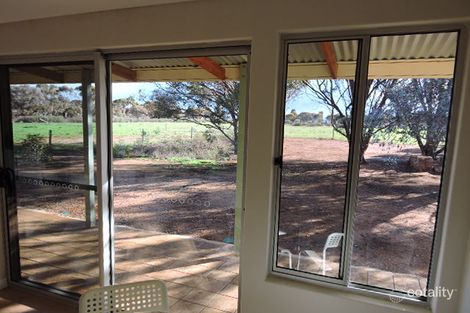 Property photo of 8 Church Street Willowie SA 5431