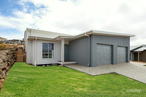 61 Barlow St, Cranley, QLD 4350