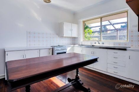 Property photo of 32 Clianthus Way Koongamia WA 6056