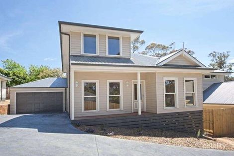 143 Karingal Dr, Briar Hill, VIC 3088