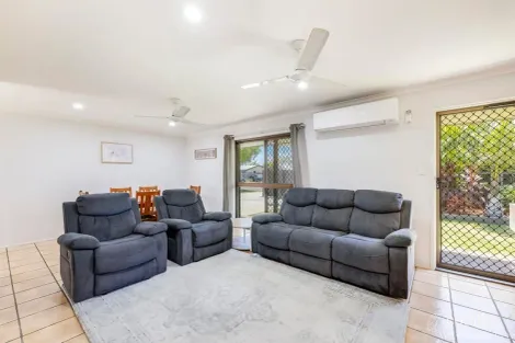 Property photo of 41 Sunset Drive Thabeban QLD 4670