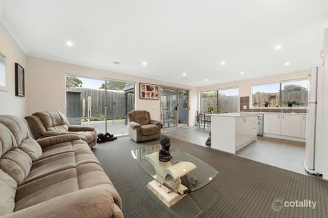 Property photo of 30 Cardiff Circuit Carrum Downs VIC 3201