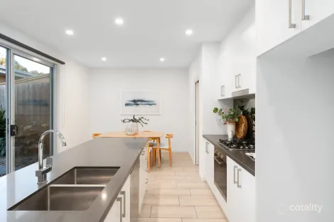 Property photo of 42A Fairbrae Avenue Belmont VIC 3216