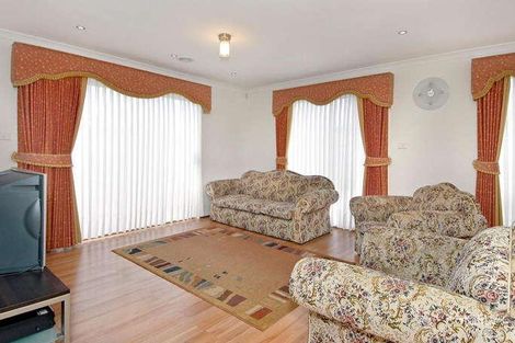 Property photo of 8 Royal Troon Way Craigieburn VIC 3064