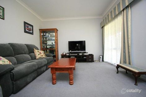 Property photo of 15 Barrington Grove Thornton NSW 2322