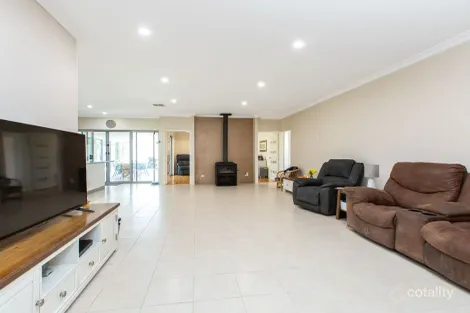 Property photo of 5 Tobar Road Dalyellup WA 6230