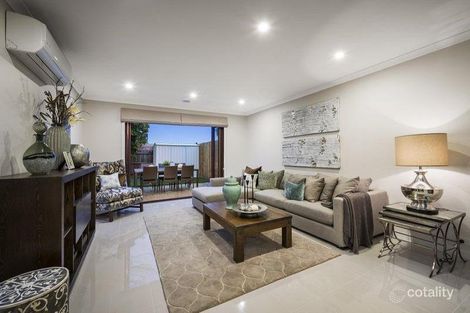 Property photo of 3 Kingsley Crescent Mont Albert VIC 3127