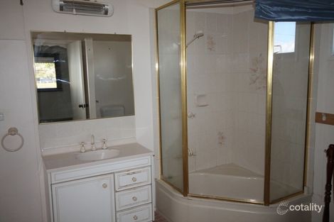 Property photo of 18 Hackett Terrace Richmond Hill QLD 4820