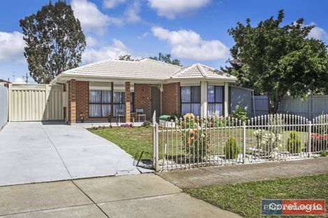 Property photo of 18 Oakfield Court Melton South VIC 3338