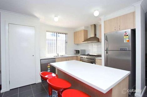 Property photo of 15 Clitheroe Green Derrimut VIC 3026