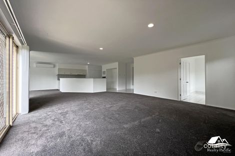 Property photo of 65 Amersham Crescent Carindale QLD 4152