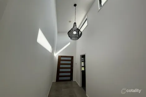 Property photo of 187 Clifton Boulevard Griffith NSW 2680