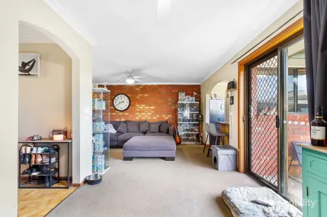 Property photo of 3/16 Hickeys Road Wurruk VIC 3850