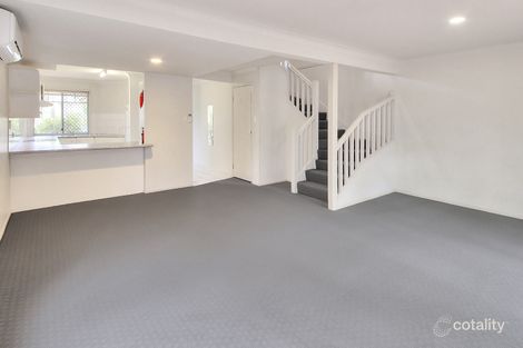 Property photo of 28/9 Lawrence Close Robertson QLD 4109