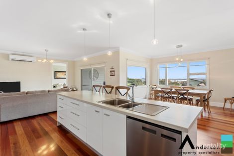 Property photo of 92-94 Shetland Heights Road San Remo VIC 3925