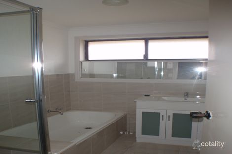 Property photo of 36 Concord Circuit Albanvale VIC 3021