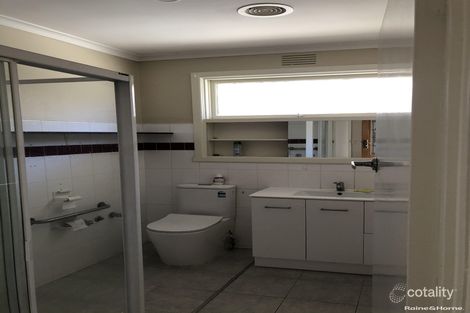 Property photo of 69 Welwyn Parade Deer Park VIC 3023