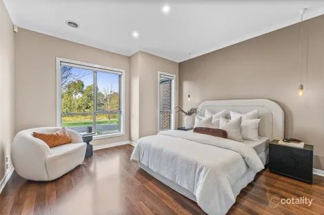 Property photo of 14 Duneira Grove Caroline Springs VIC 3023