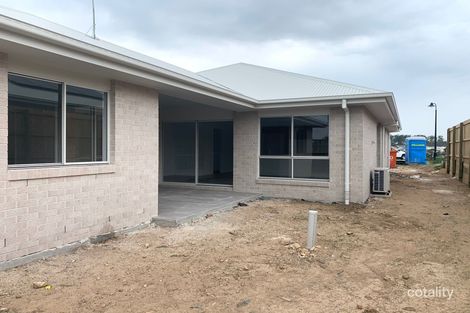 Property photo of 41 Callistemon Crescent Deebing Heights QLD 4306