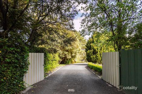 Property photo of 33 Emerald Avenue Macedon VIC 3440