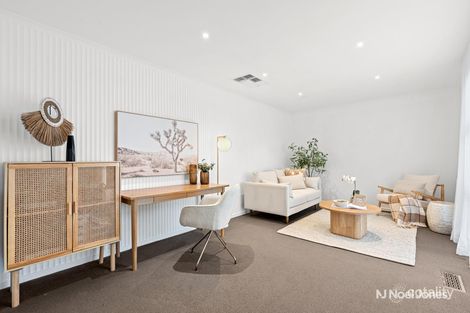 Property photo of 4 Devira Court Rowville VIC 3178