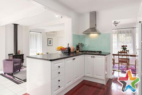 Property photo of 9 Hamilton Close Kilsyth VIC 3137