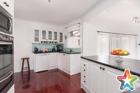 Property photo of 9 Hamilton Close Kilsyth VIC 3137
