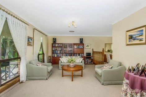 Property photo of 8 Woolybutt Place Mount Riverview NSW 2774