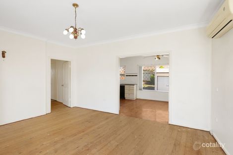 Property photo of 47 Robin Crescent Woy Woy NSW 2256