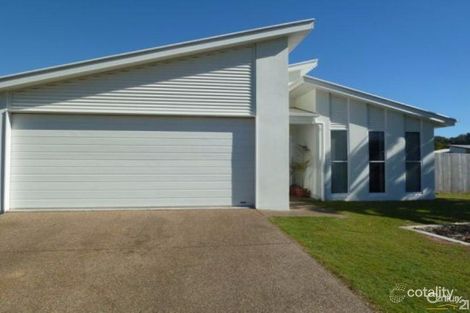 2 Aqua Ct, Toogoom, QLD 4655