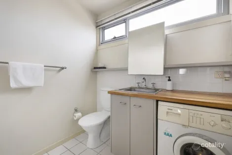 Property photo of 2/9 Kurnai Avenue Metung VIC 3904