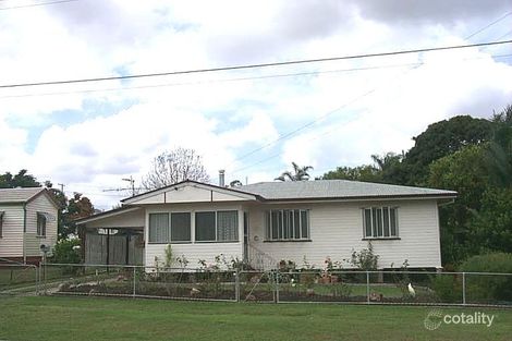 30 Bird St, Bundamba, QLD 4304